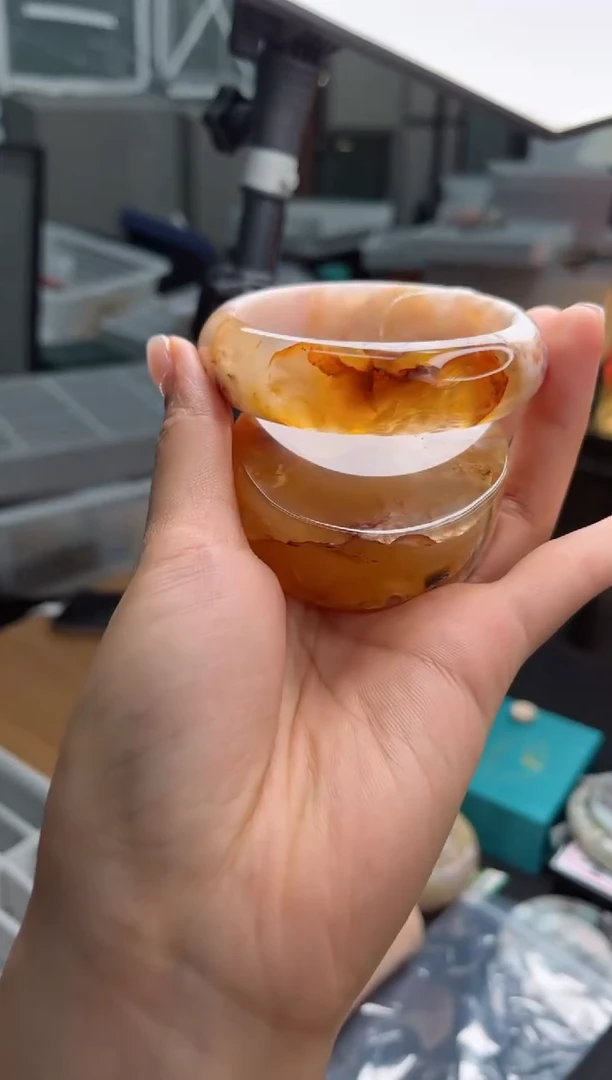 石英质玉手镯未镶嵌60圈口（赠送镯心）126015