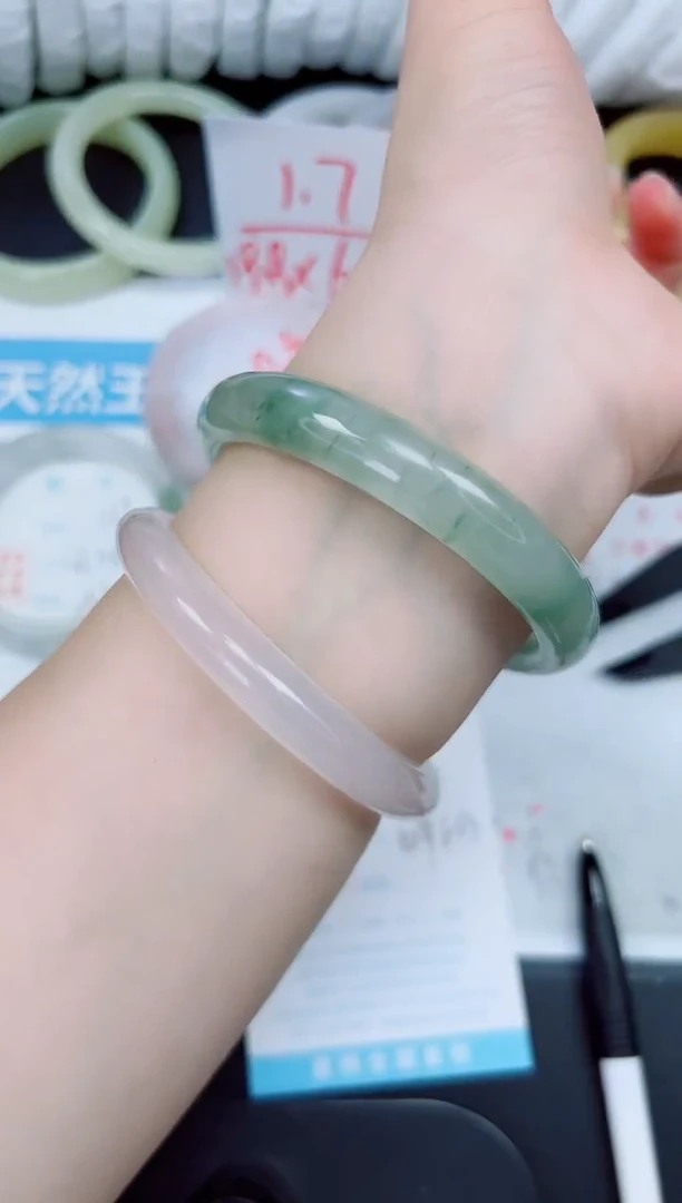石英质玉手镯未镶嵌140-62.7