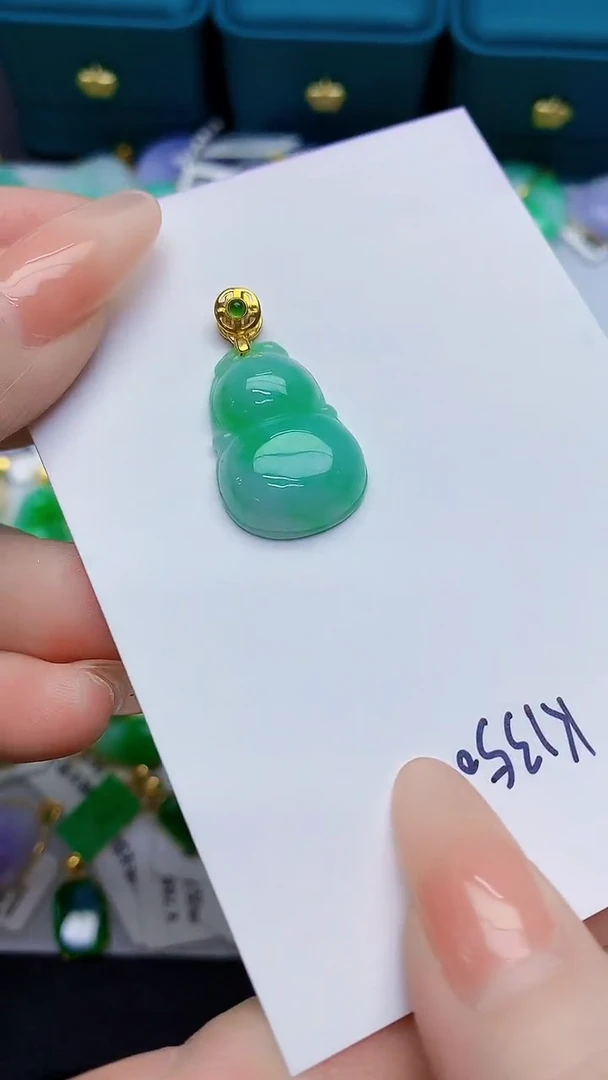 颈饰未镶嵌翡翠缅甸天然翡翠A货