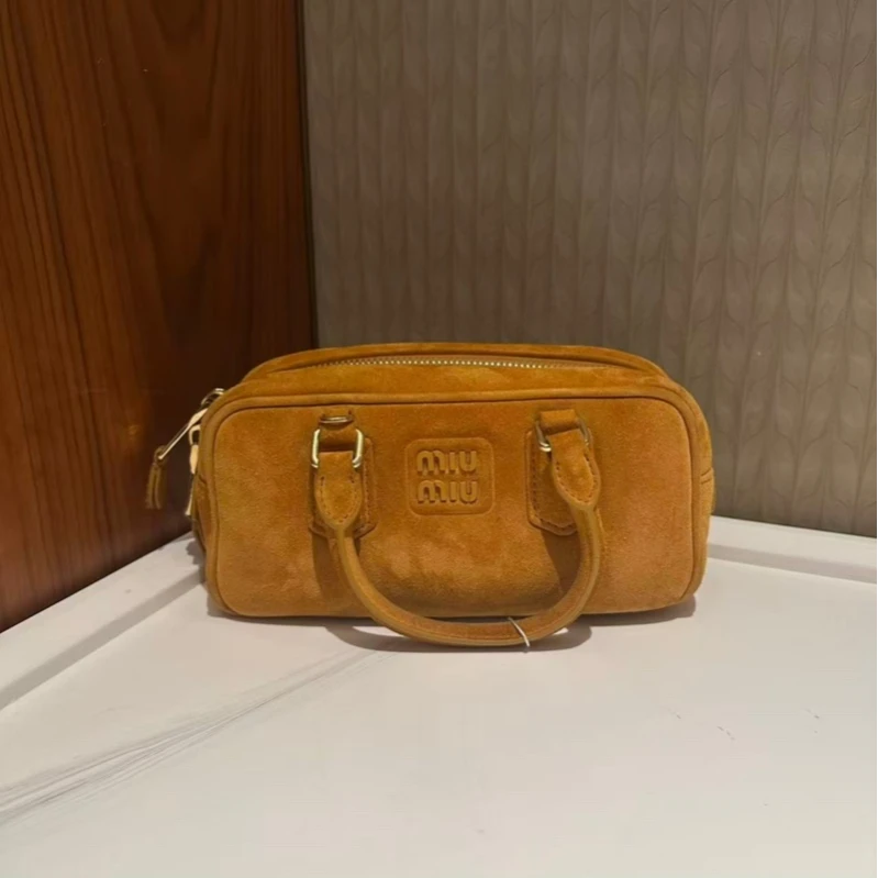 95新 MIU MIU/缪缪 乱乱子中古/女士/手提包/112330