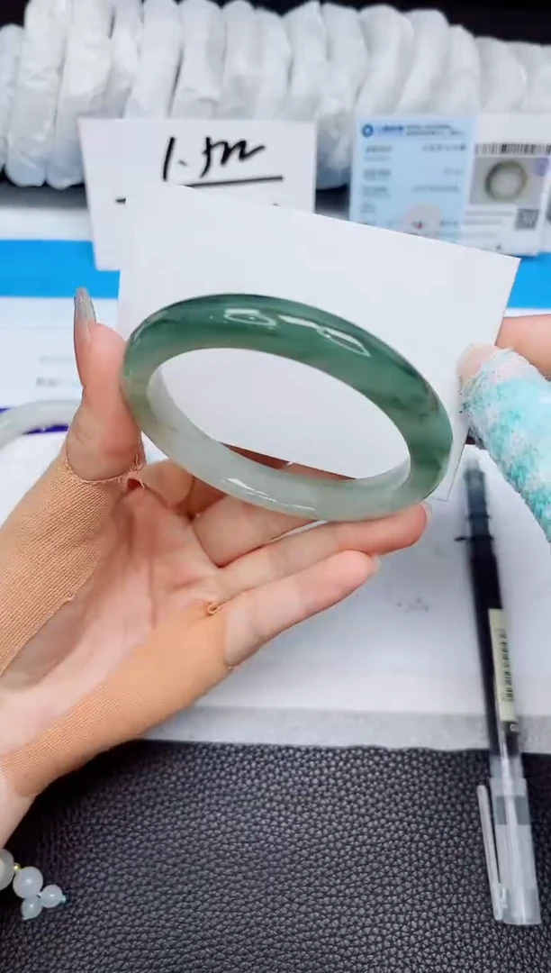 石英质玉手镯未镶嵌A183-60