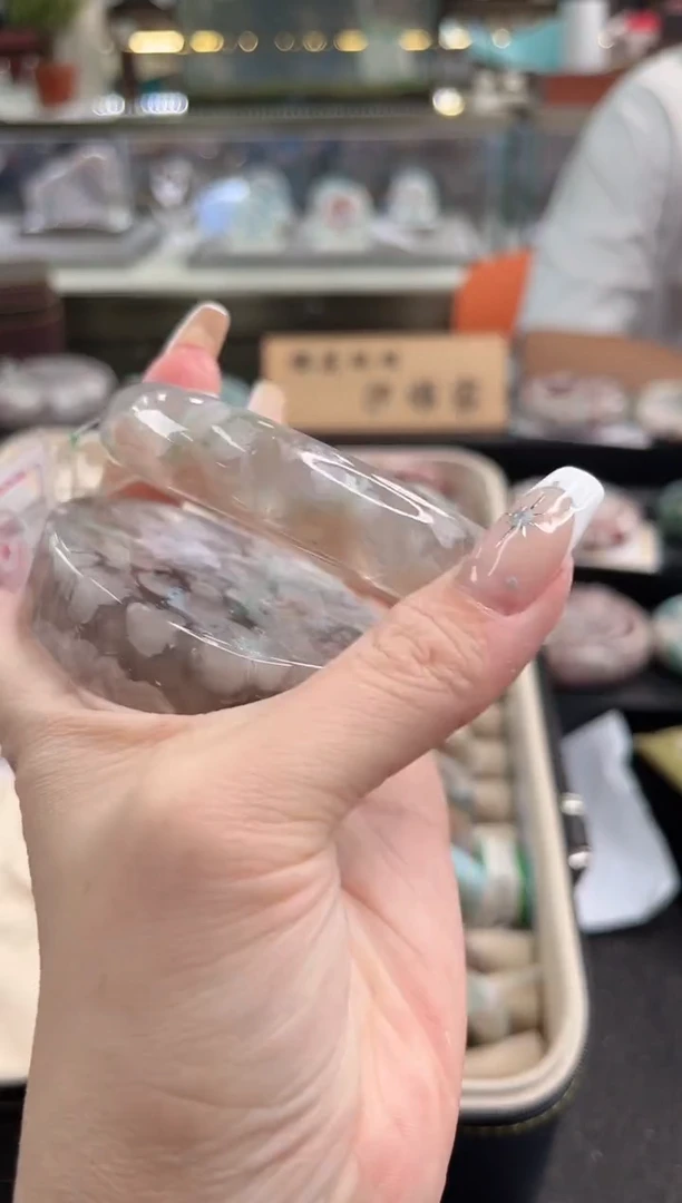 未镶嵌手镯石英质玉尘*丷圈口（赠品镯心）