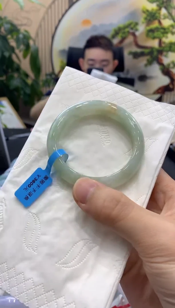 翡翠手镯未镶嵌0000009089