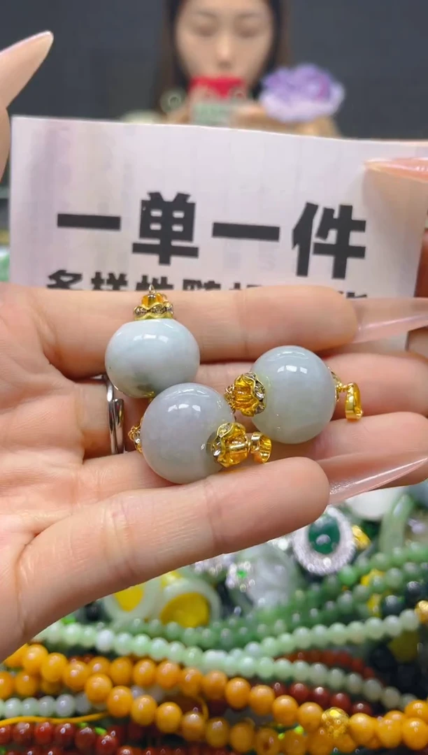 颈饰未镶嵌翡翠一单一个多样性随机发一件