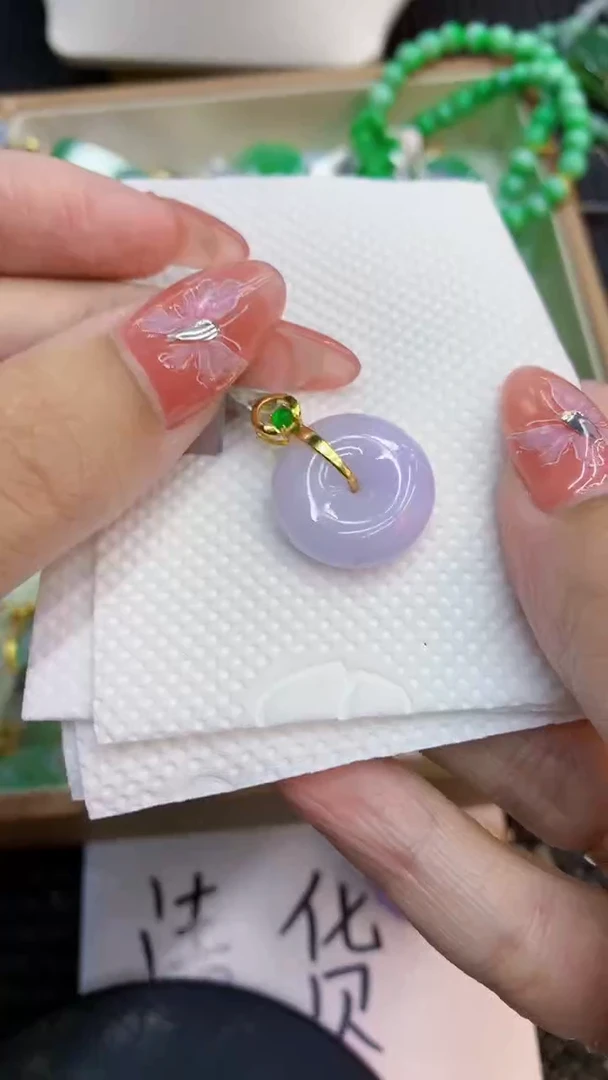 颈饰未镶嵌翡翠1