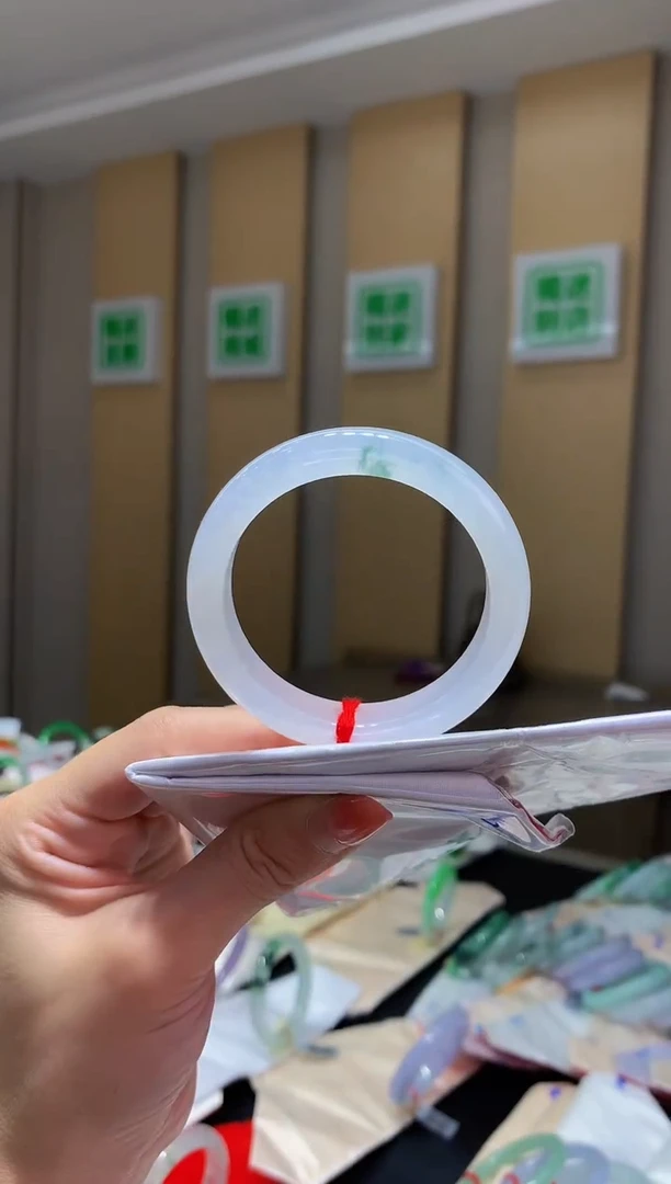 未镶嵌手镯翡翠-q309 圈口50 全款8万 定金2万