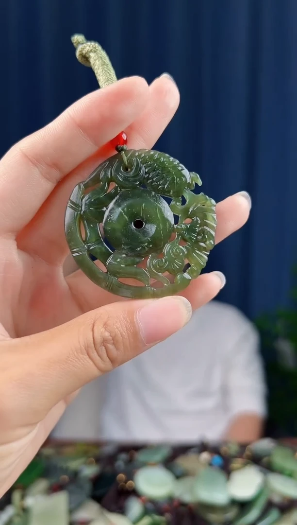 颈饰未镶嵌和田玉拍一发一，多样性发货