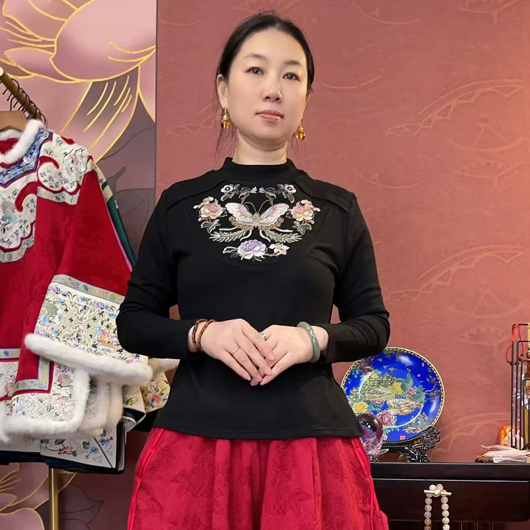 秋冬加绒民族风绣花女士修身显瘦长袖设计师高弹力打底衫