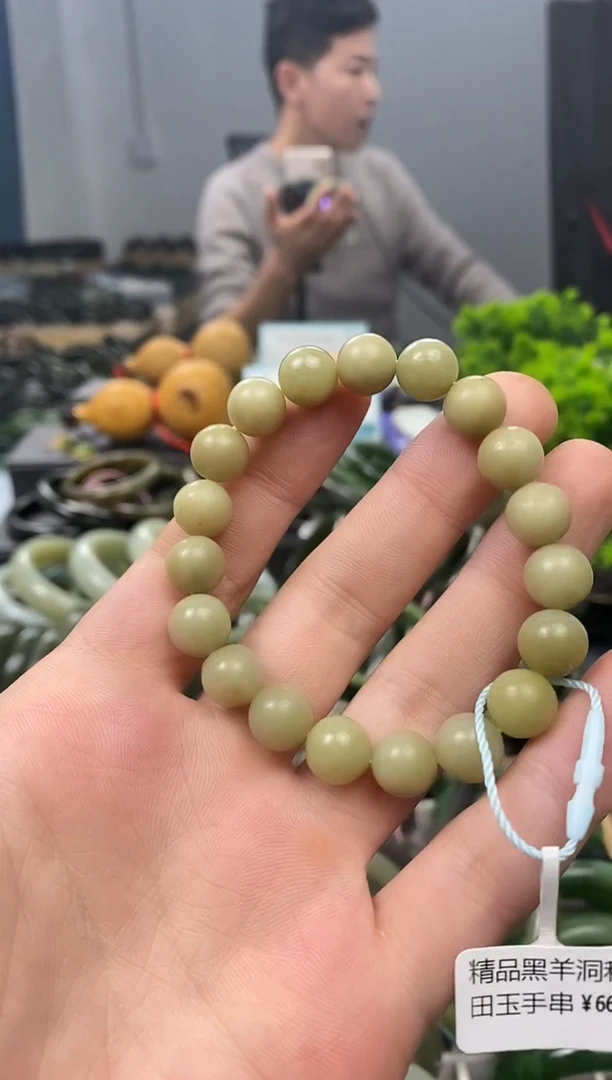 未镶嵌手镯和田玉10mm