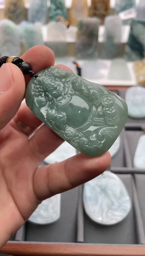 【闪购商品】翡翠颈饰未镶嵌..../1/18/ 65
