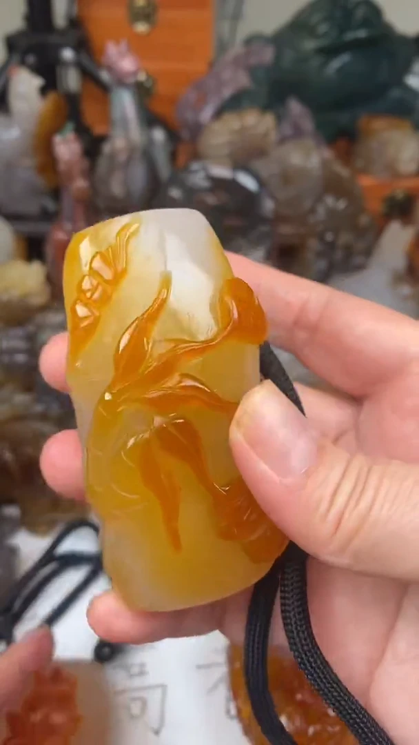 玛瑙/玉髓颈饰未镶嵌王*AA