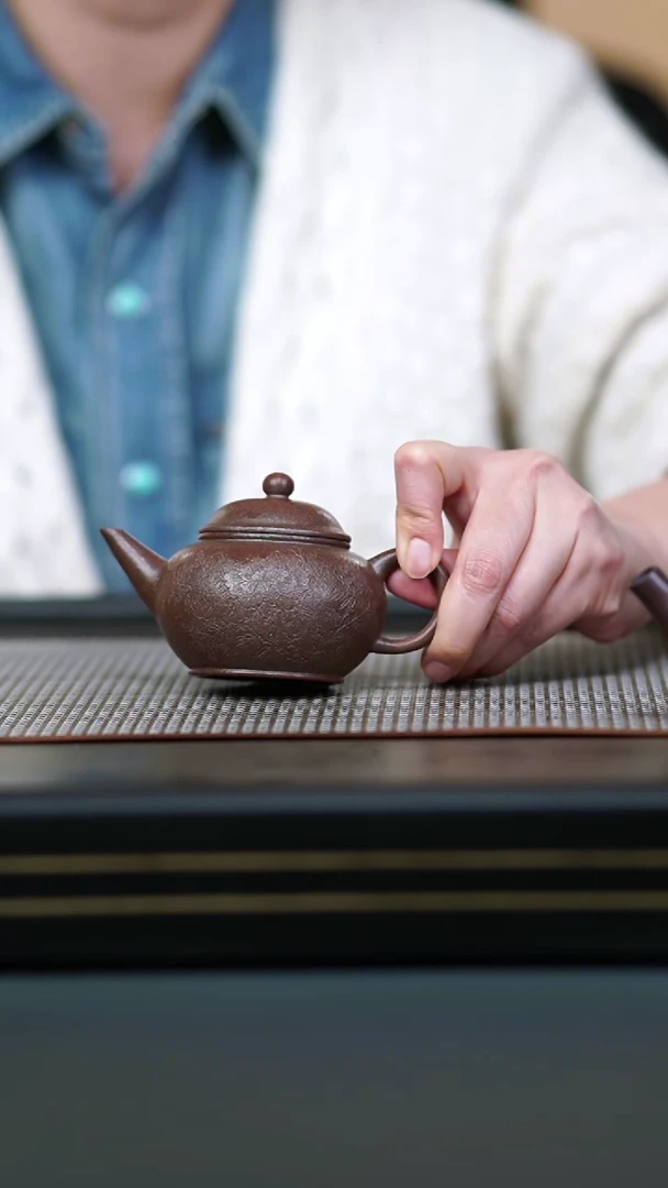 茶壶紫砂微瑕半手红降坡柴烧千刀牡丹水平150cc