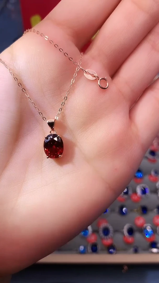 【闪购商品】石榴石吊坠(赠链)银S925镶嵌1111