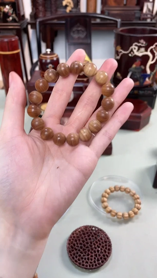 香枝木类成套家具1.2手串