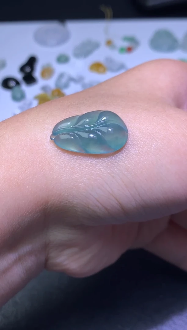 未镶嵌定制翡翠毛货