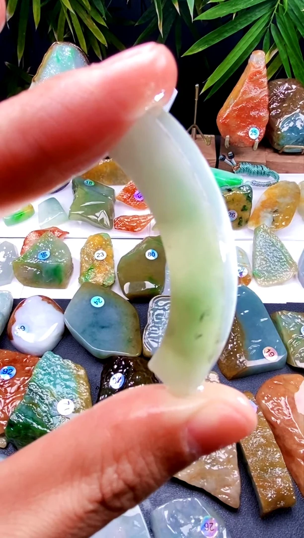 【闪购商品】定制翡翠未镶嵌翡翠