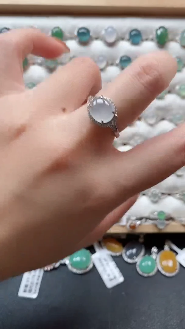 【闪购商品】翡翠戒指银S925镶嵌一物一证一礼盒