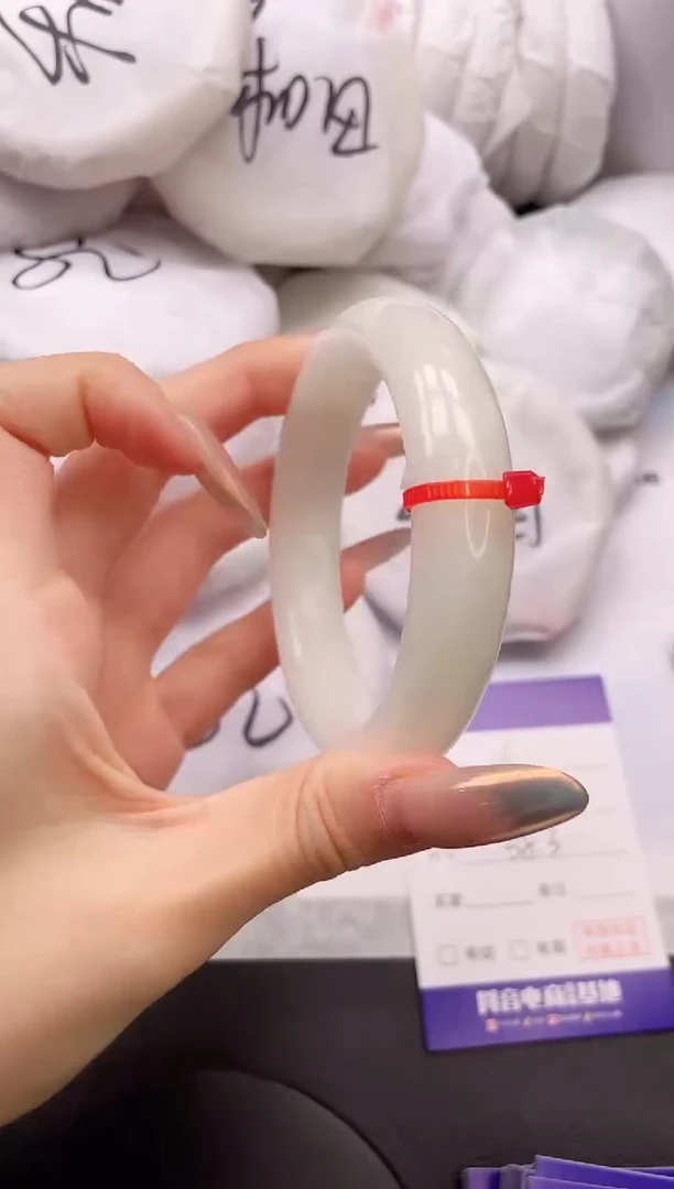 【闪购商品】和田玉手镯未镶嵌8K06-58