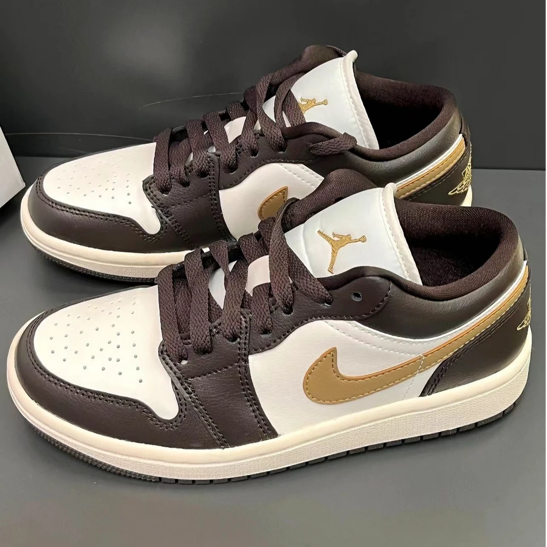 Air Jordan 1 男女同款金钩摩卡棕色低帮运动耐磨篮球鞋官方正品
