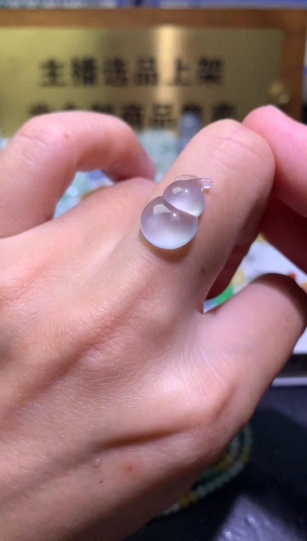 未镶嵌定制翡翠毛货