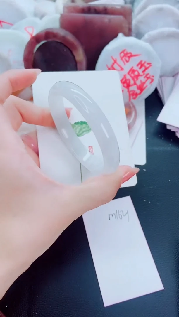 石英质玉手镯未镶嵌M163-63-64