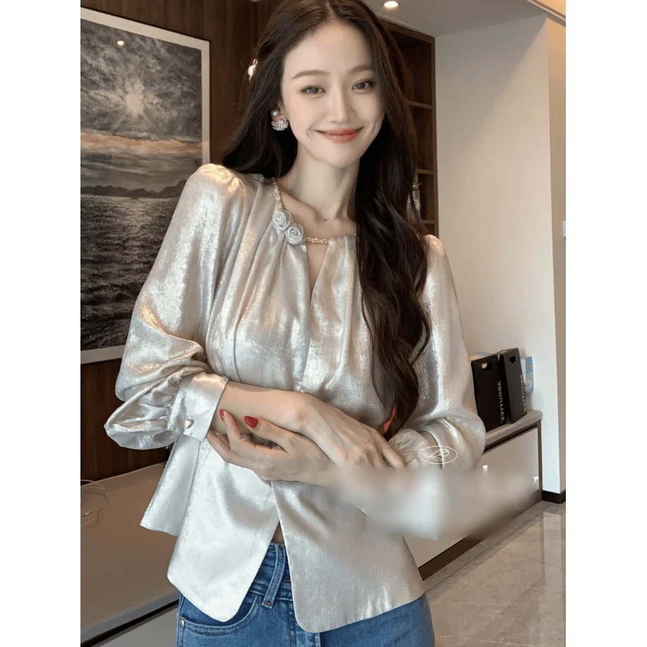 慵懒春秋名媛新款拼接镂空圆领打底衬衫洋气白色四季通用潮咖啡馆