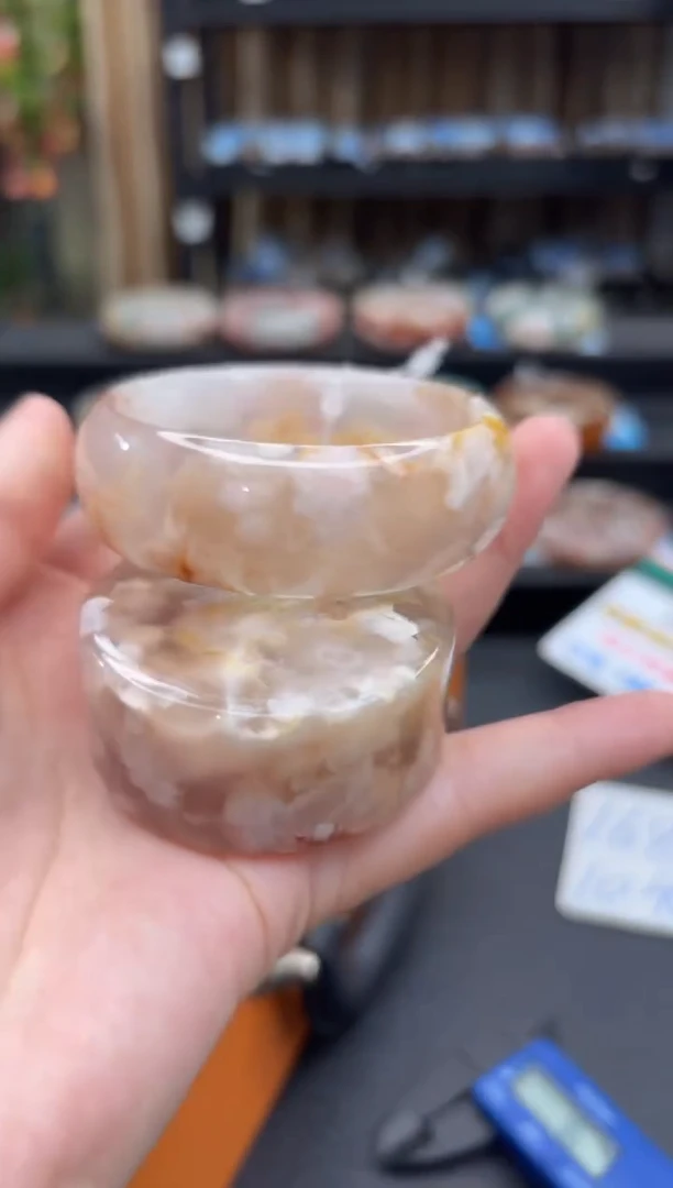 未镶嵌手镯石英质玉569(53圈赠送镯心)