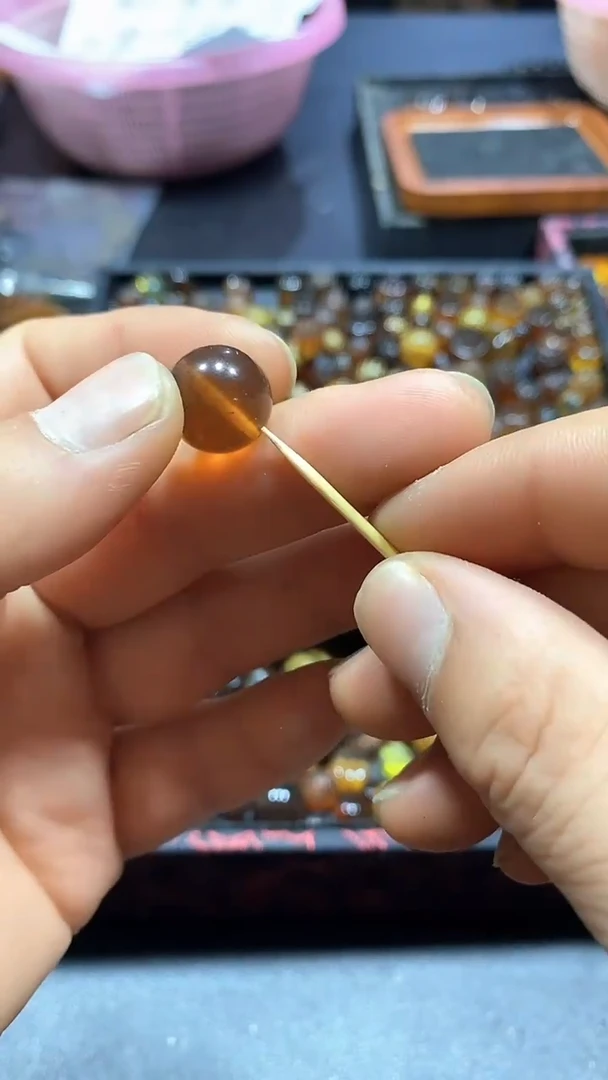 绿珀颈饰未镶嵌天然缅甸琥珀单珠