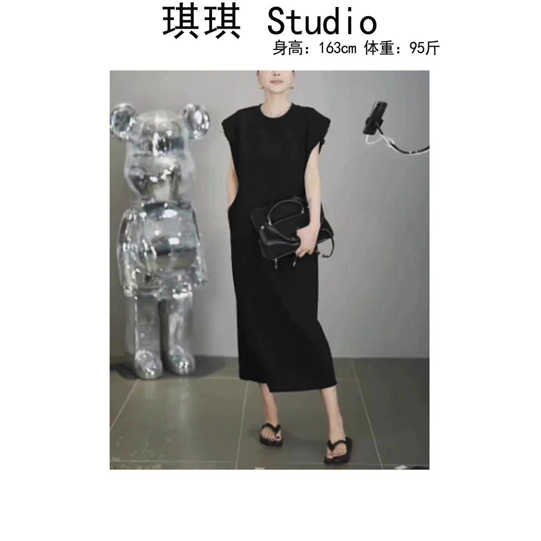 《琪琪家》夏季新款黑色经典气质时尚显瘦减龄百搭连衣裙3393-CS