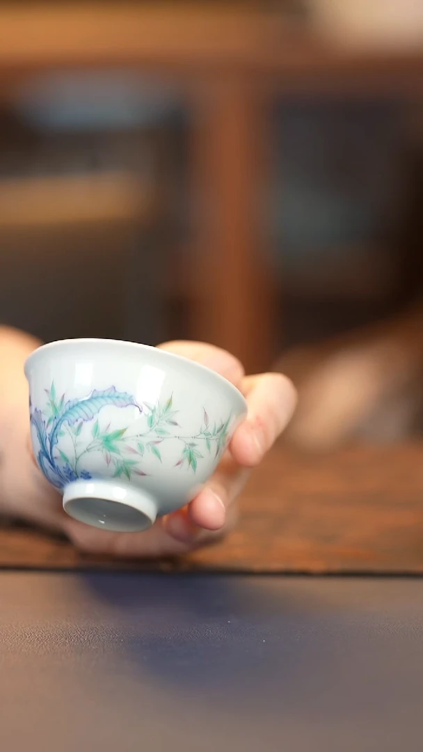 晴山素华雨打芭蕉撇口杯