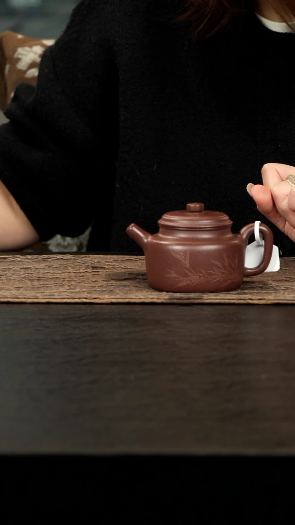 茶壶紫砂老紫泥大亨德钟内推刻绘180cc