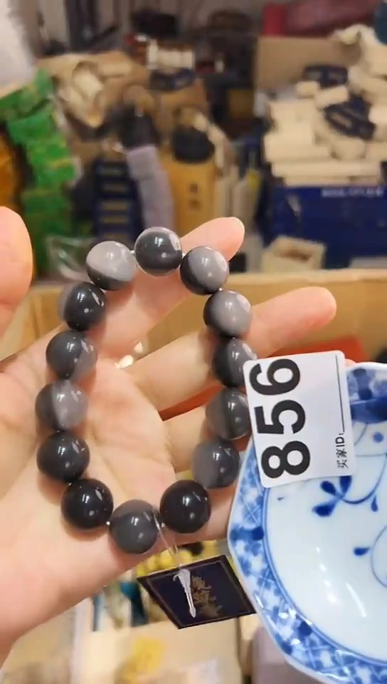 瓷片张*哭856