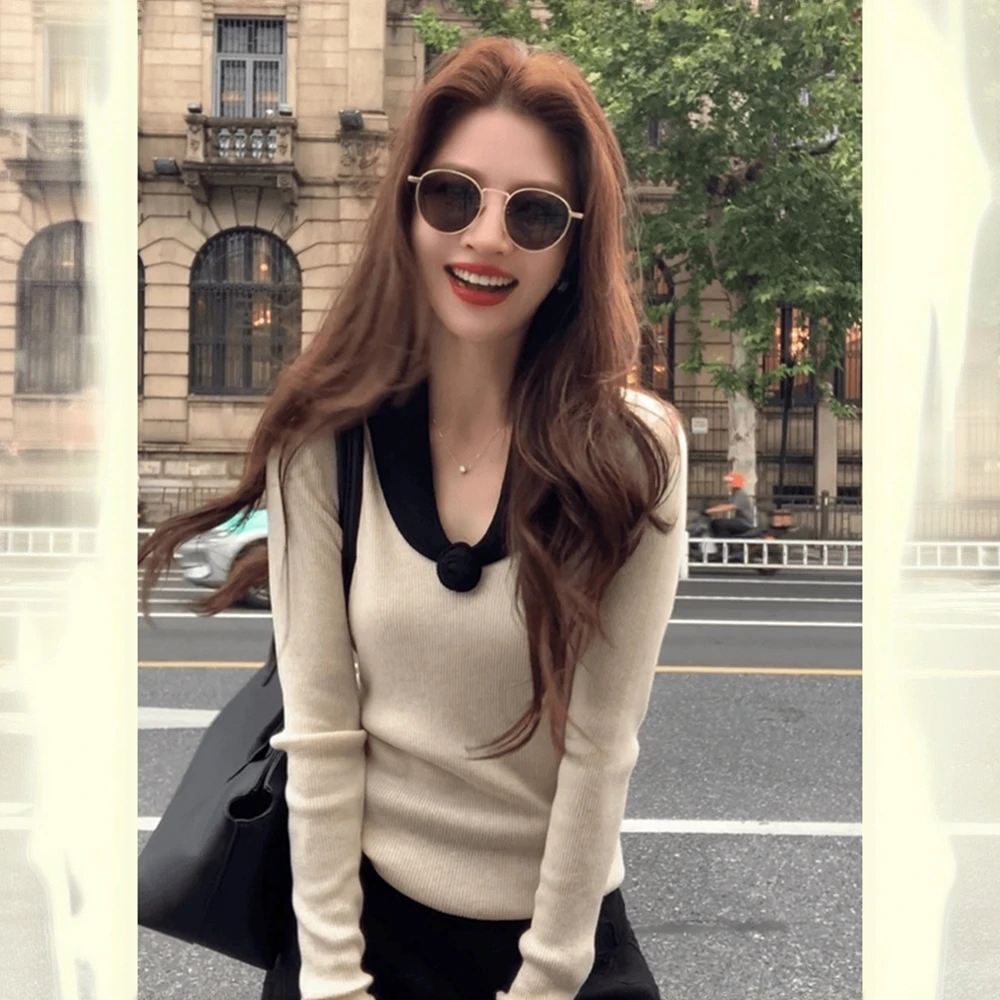 2025秋高级感超好看软糯慵懒风减龄独特别致小香风米白色针织衫女