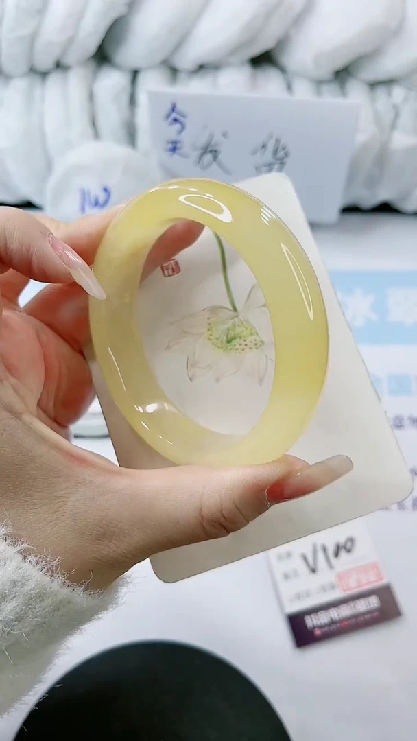 【闪购商品】石英质玉手镯合金多样性发货V100