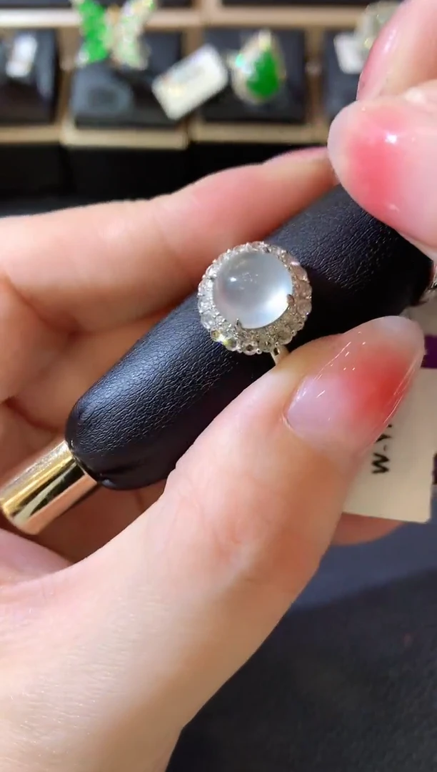 【闪购商品】翡翠戒指18K金镶嵌F54 翡翠