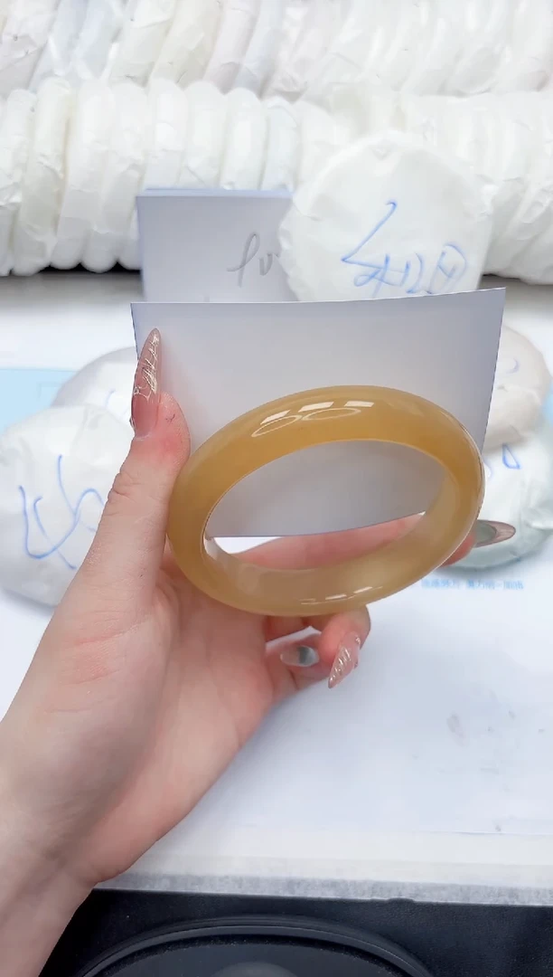 石英质玉手镯未镶嵌263-66