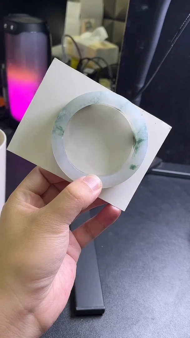 未镶嵌手镯定制翡翠云*朵定制