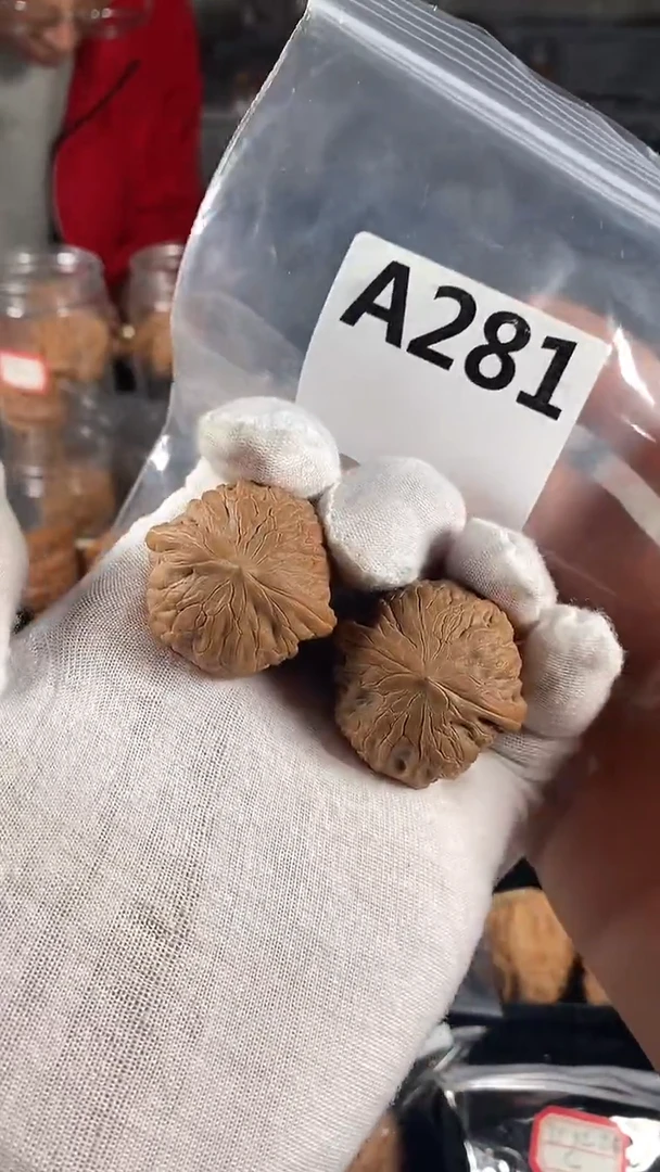 吊坠文玩核桃33铁锤核桃