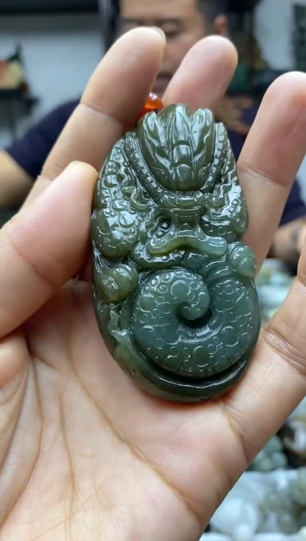 未镶嵌和田玉把件1