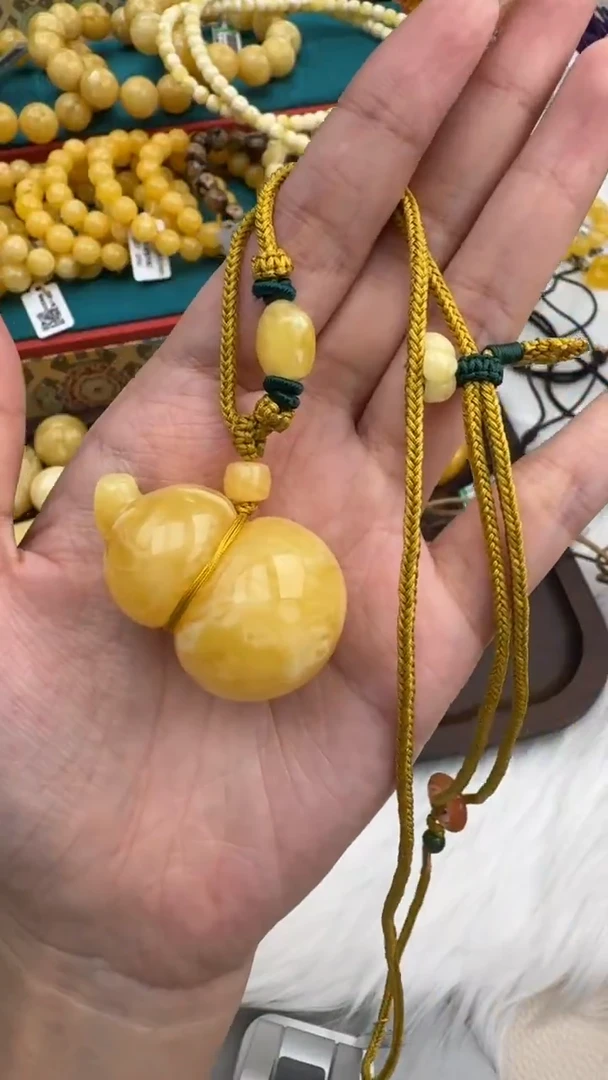 裸石蜜蜡未镶嵌葫芦立体雕刻件/*15.2g