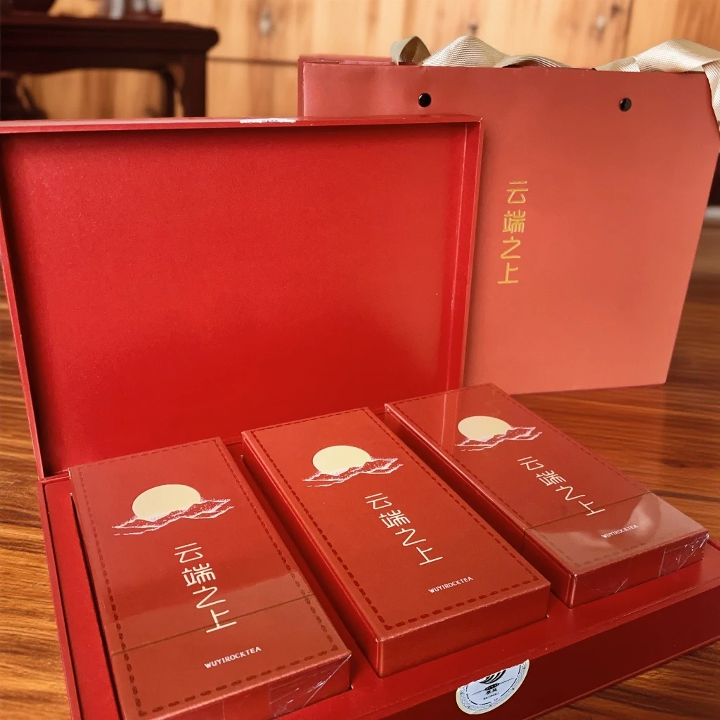 云端之上-（武夷山岩茶肉桂）-8.3g*6泡-礼盒装配1礼袋