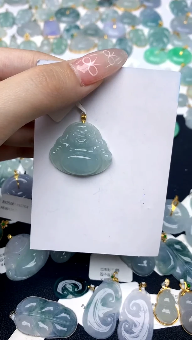 翡翠18K金镶嵌颈饰天然A货翡翠