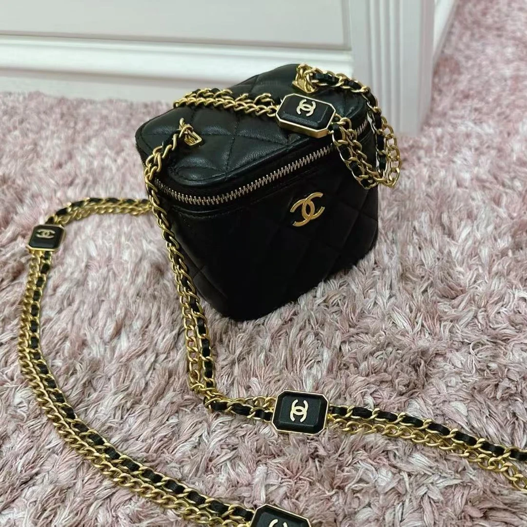 95新 Chanel/香奈儿 GGS22B方糖链条方盒子黑金羊皮单12560573