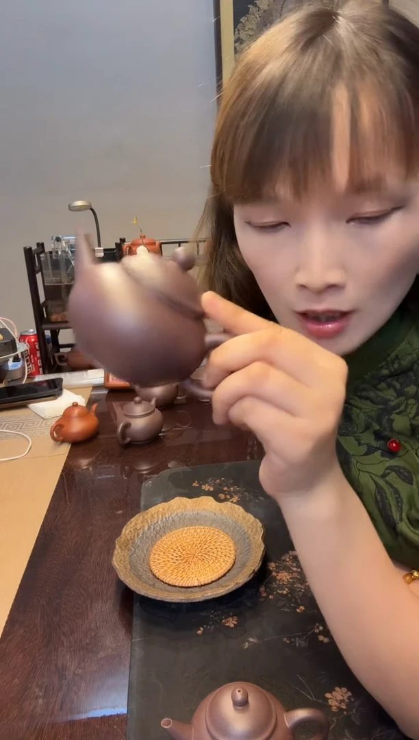 茶壶紫砂W****u*四号井底超清大水平