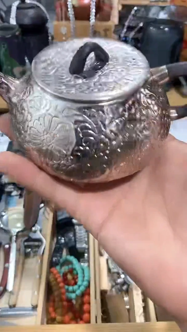 瓷片闪购商品  如图所示