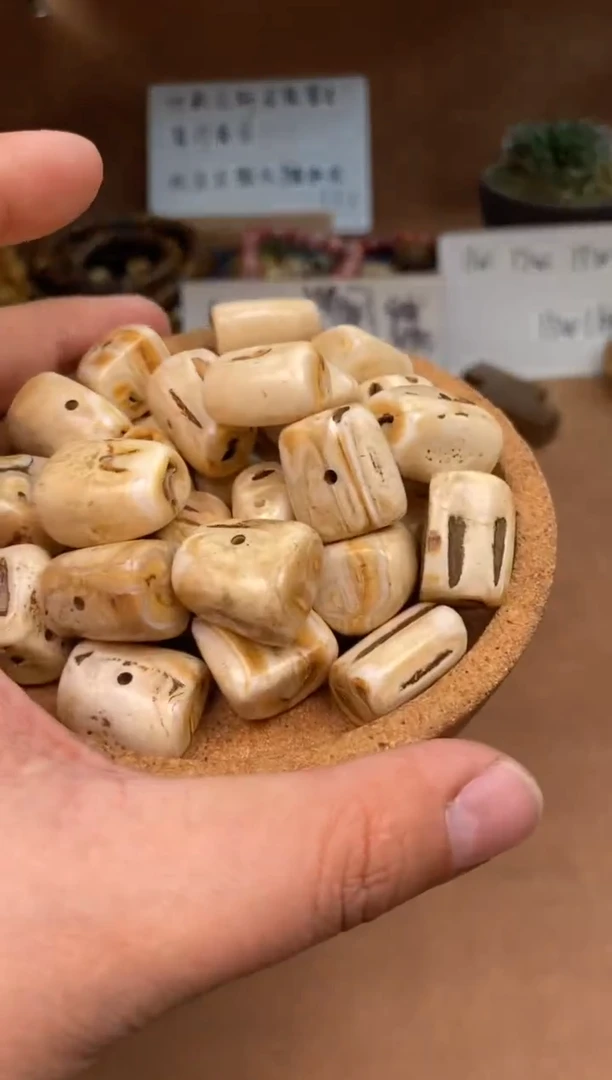 【闪购商品】牛骨其他P319-马牙桶珠-非完美