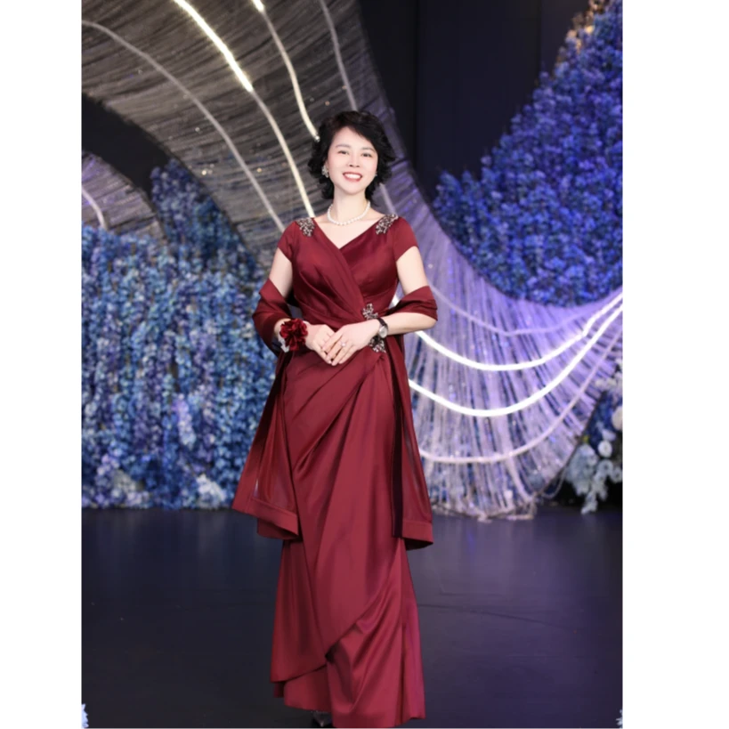 BOFEINA/帛妃娜高端私人定制礼服喜妈妈礼服贵气高级感修饰身材
