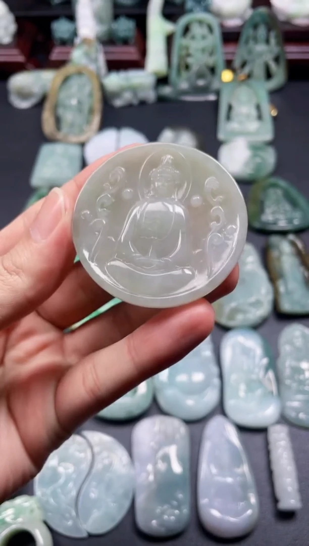 颈饰未镶嵌翡翠10  天然翡翠a货  素衣观音