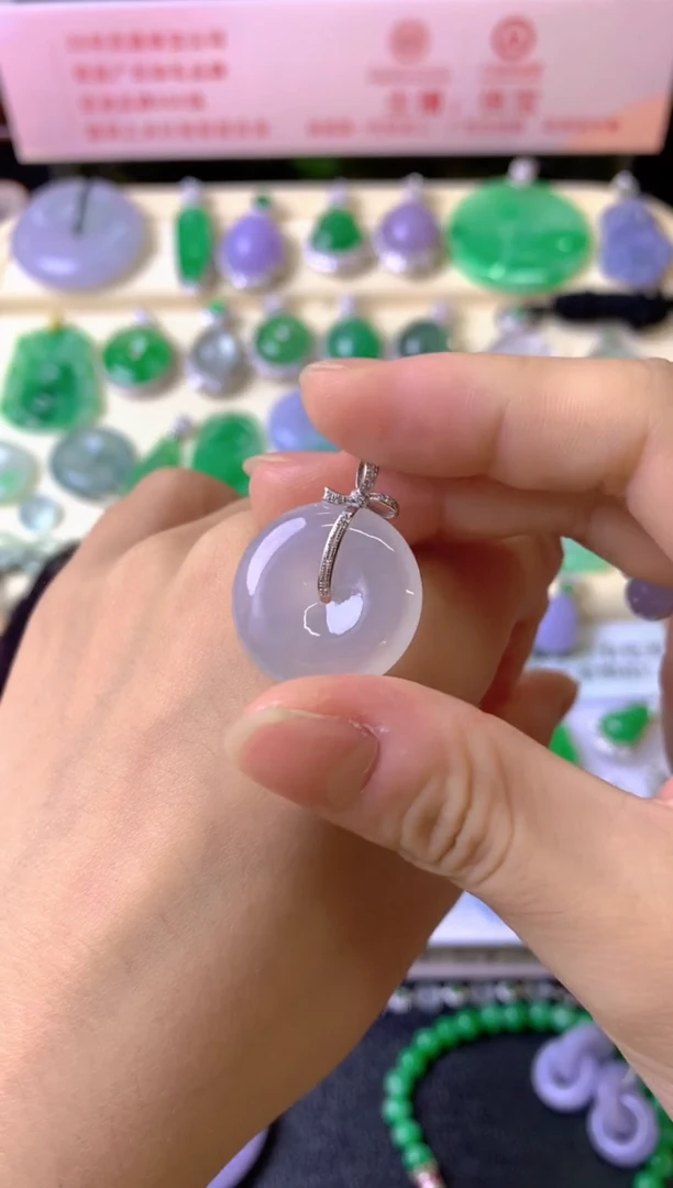 吊坠(不含链)18K金镶嵌翡翠s**i吊坠