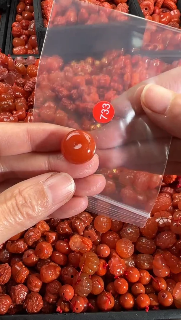 【闪购商品】南红玛瑙颈饰未镶嵌1